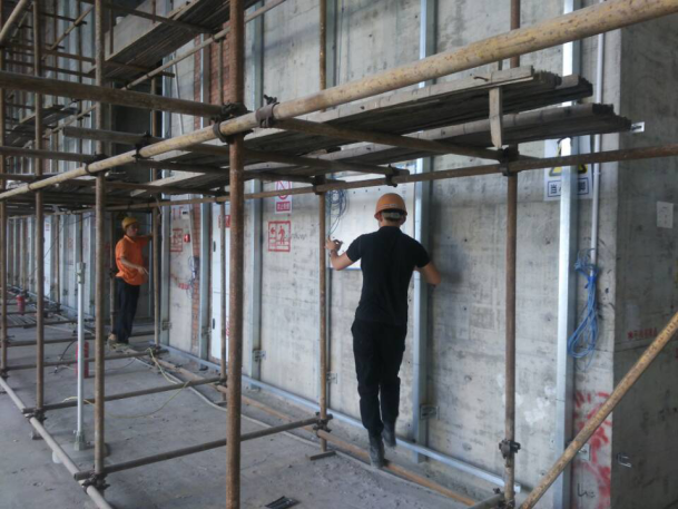 朗天通訊，室內裝修工程，墻面處理